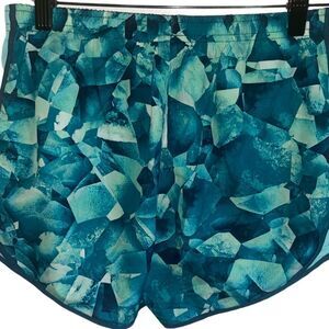 Nike Dri-Fit blue pattern shorts - size XL